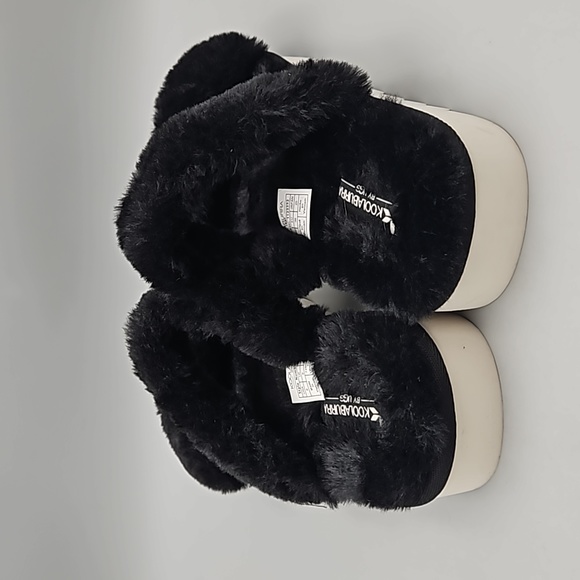 Koolaburra by UGG Women's Sz 8 Faux-Fur Black and White Slide Open Toe Sandals - Picture 6 of 10